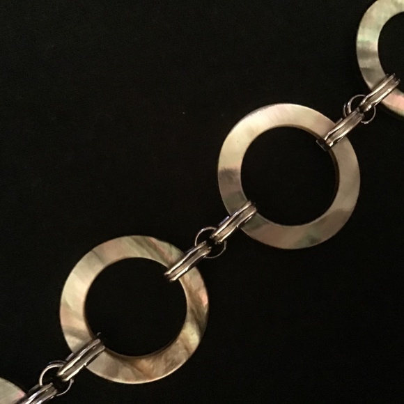 Lia Sophia Genuine Mother of Pearl bracelet - Picture 4 of 9